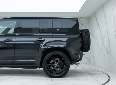 Land Rover Defender 110 V8 31