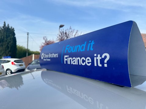 Volkswagen Up 1.0 BlueMotion Tech High up! Euro 5 (s/s) 5dr 10