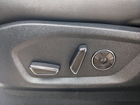 Ford Galaxy TITANIUM X ECOBLUE 34