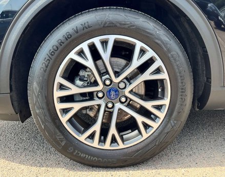 Ford Kuga 1.5 Kuga Titanium Edition 5dr 12