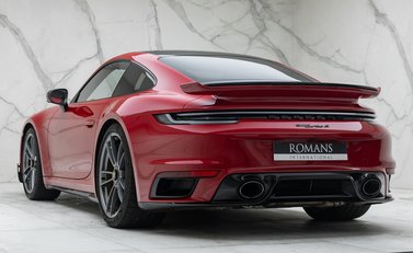 Porsche 911 Turbo S (992) Lightweight 10
