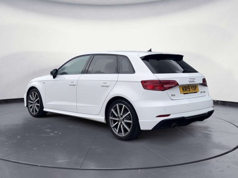 Audi A3 1.0 A3 Sportback 30 TFSI Black Edition Semi-Auto 5dr 3