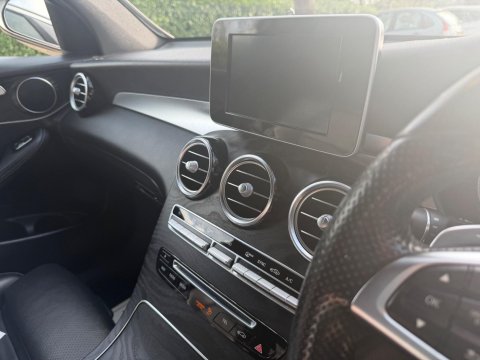 Mercedes-Benz GLC 2.1 GLC220d AMG Line G-Tronic 4MATIC Euro 6 (s/s) 5dr 9