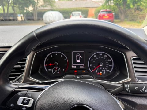 Volkswagen T-Roc 1.0 TSI SE Euro 6 (s/s) 5dr 28