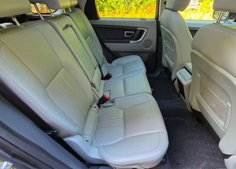 Land Rover Discovery Sport 2.0 Discovery Sport SE Tech TD4 Auto 4WD 5dr 18