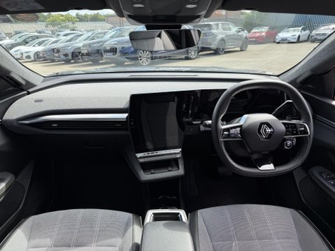 Renault Scenic E-Tech comfort range 60kWh techno SUV 5dr Electric Auto (22kW Charger) (170 ps) 2