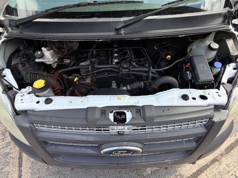 Ford Transit 350 MWB 29