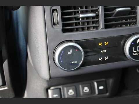 Land Rover Discovery R-DYNAMIC HSE MHEV 28