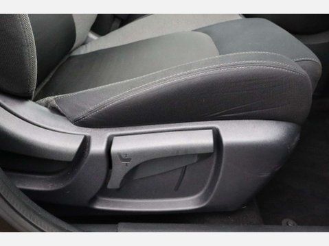 Nissan Qashqai 1.2 Qashqai N-Connecta DiG-T 5dr 16