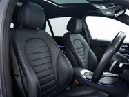 Mercedes-Benz GLC 2.0 GLC300d AMG Line (Premium Plus) SUV 5dr Diesel G-Tronic+ 4MATIC Euro 6 19