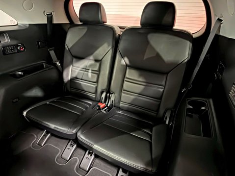 Kia Sorento KX-4 2.2 CRDI AUTOMATIC 4X4 7 SEATER 25