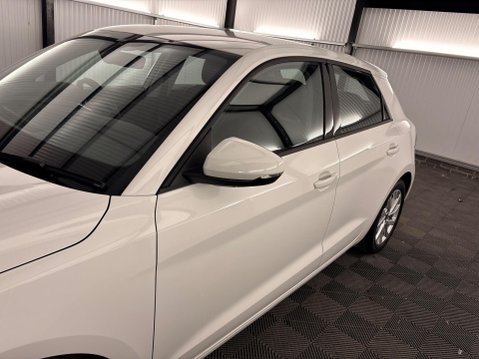 Audi A1 1.0 TFSI 30 Sport Sportback Euro 6 (s/s) 5dr 37