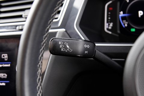 Volkswagen Tiguan R-LINE TECH TDI 4MOTION DSG 13