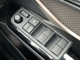 Toyota C-HR 1.8 C-HR Excel HEV CVT 5dr 65