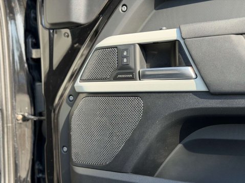 Land Rover Defender 3.0 Defender XS Edition D MHEV Auto 4WD 3dr 22
