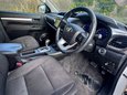 Toyota Hilux INVINCIBLE 4WD D-4D DCB 8