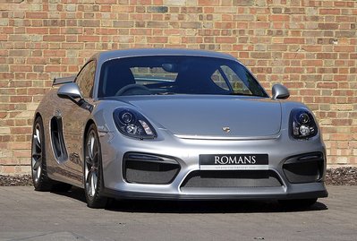 Porsche Cayman GT4
