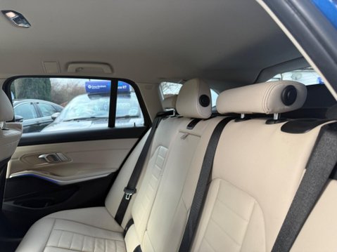 BMW 3 Series 2.0 320d Sport Touring Auto Euro 6 (s/s) 5dr 25