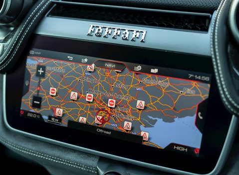 Ferrari GTC4 Lusso 18