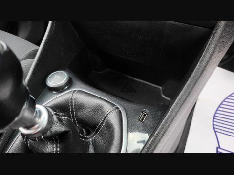 Ford Fiesta ST-LINE 14