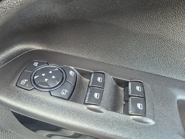 Ford Ecosport ST-LINE 11