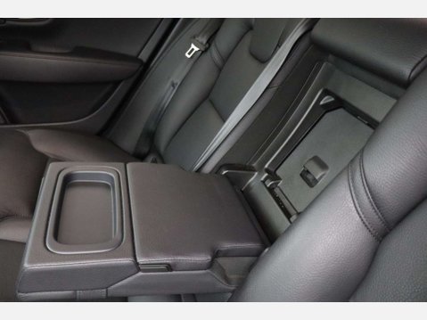 Volvo S90 2.0 S90 Momentum D4 Auto 4dr 47