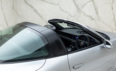 Porsche 911 Targa 4 GTS (992) 52