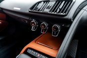 Audi R8 V10 PERFORMANCE EDITION. RWD. SONOMA GREEN. CARBON EXT. FULL PPF. B&O. 18