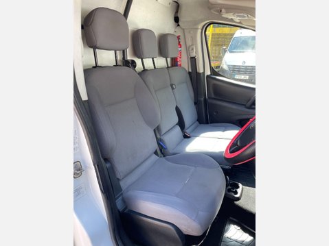 Peugeot Partner 1.6 eHDi 750 SE Panel Van 4dr Diesel Manual L2 (s/s) (134 g/km, 90 bhp) 23