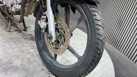 Yamaha YBR 125 2012 PROJECT LEARNER BIKE SPARES OR REPAIR 125CC 8