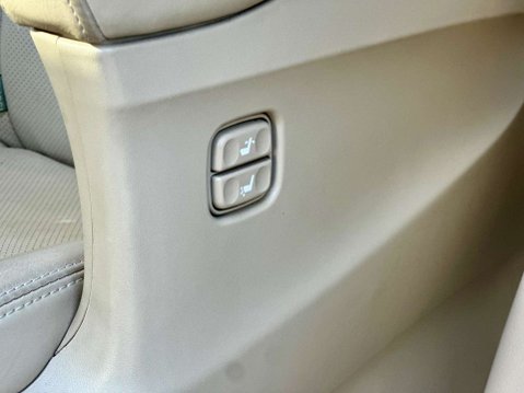 Toyota Alphard Toyota Alphard L Package V6 59