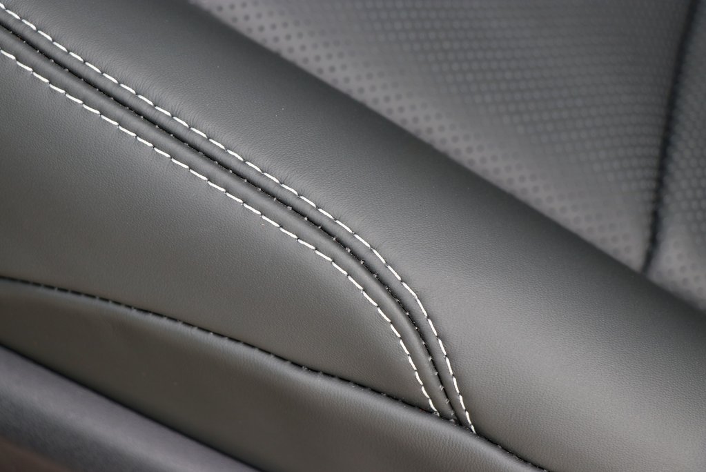 Land Cruiser Commercial 4