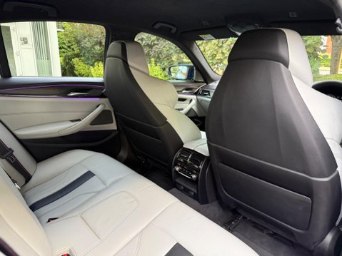 BMW M5 4.4 V8 Steptronic xDrive Euro 6 (s/s) 4dr 28