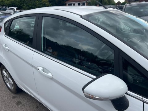 Ford Fiesta 1.0T EcoBoost Zetec Powershift Euro 5 5dr 10