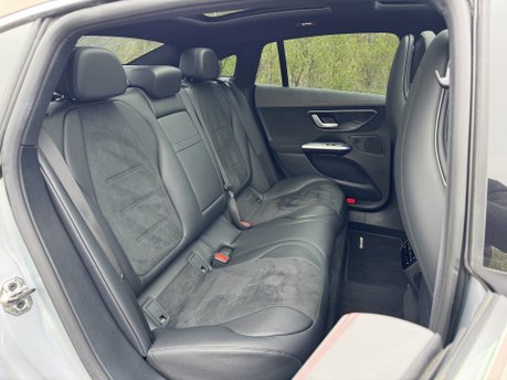 Mercedes-Benz EQE EQE 300 AMG Line Premium Auto Electric 89KWH PAN ROOF/MEMORY SEATS/SAT NAV 29