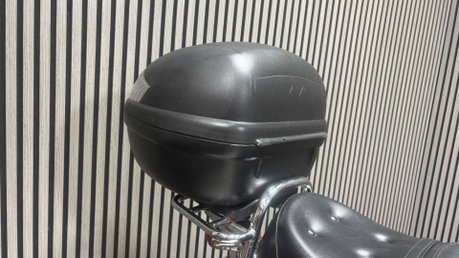 Triumph Bonneville 2004 ONLY 14K LONG MOT TOP BOX VERY CLEAN MODERN RETRO 790 44