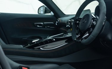 Mercedes-Benz Amg GT BLACK SERIES 13