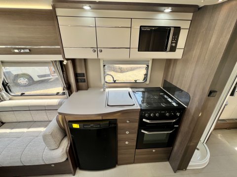 Elddis Affinity  550 17