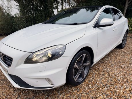 Volvo V40 2.0 D4 R-Design Lux Nav Geartronic Euro 6 (s/s) 5dr 6