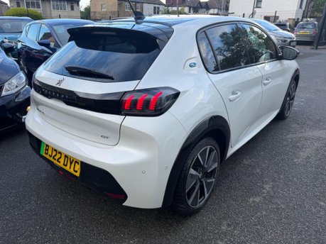 Peugeot 208 GT PREMIUM 8