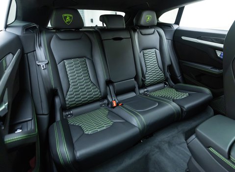 Lamborghini Urus 15