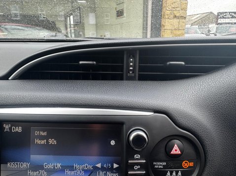 Toyota Yaris VVT-I DESIGN 58