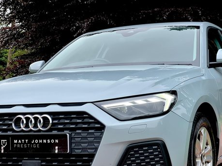 Audi A1 SPORTBACK TFSI TECHNIK 32
