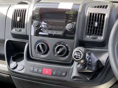 Peugeot Boxer HDI 440 L4H2 17-SEAT NON-D1 MINIBUS LITE WITH PASSENEGER LIFT. ULEZ E6 24