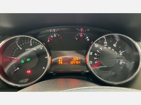 Peugeot 3008 1.6 e-HDi Active SUV 5dr Diesel EGC Euro 5 (s/s) (115 ps) 11