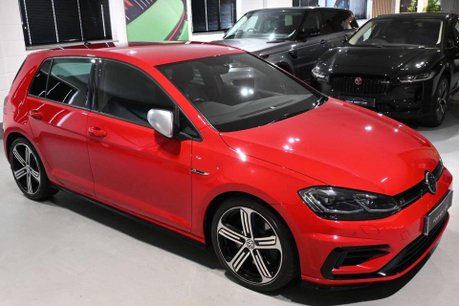 Volkswagen Golf R TSI 4MOTION DSG