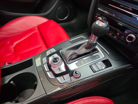 Audi RS4 4.2 FSI V8 Estate 5dr Petrol S Tronic quattro Euro 5 (450 ps) 8