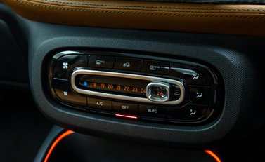 Smart Fortwo Coupe RACING GREEN EDITION 24