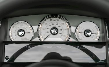 Rolls-Royce Dawn 18
