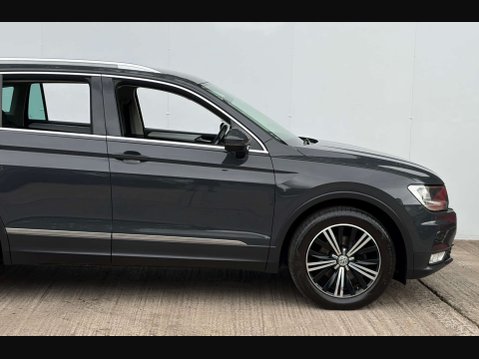 Volkswagen Tiguan 2.0 Tiguan SE Nav TDI BlueMotion Technology 5dr 10